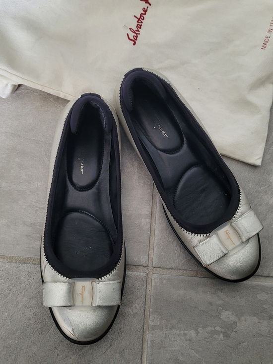 Salvatore Ferragamo Shoes - Salvatore Ferragamo Silver Vara Bow Ballet Flats